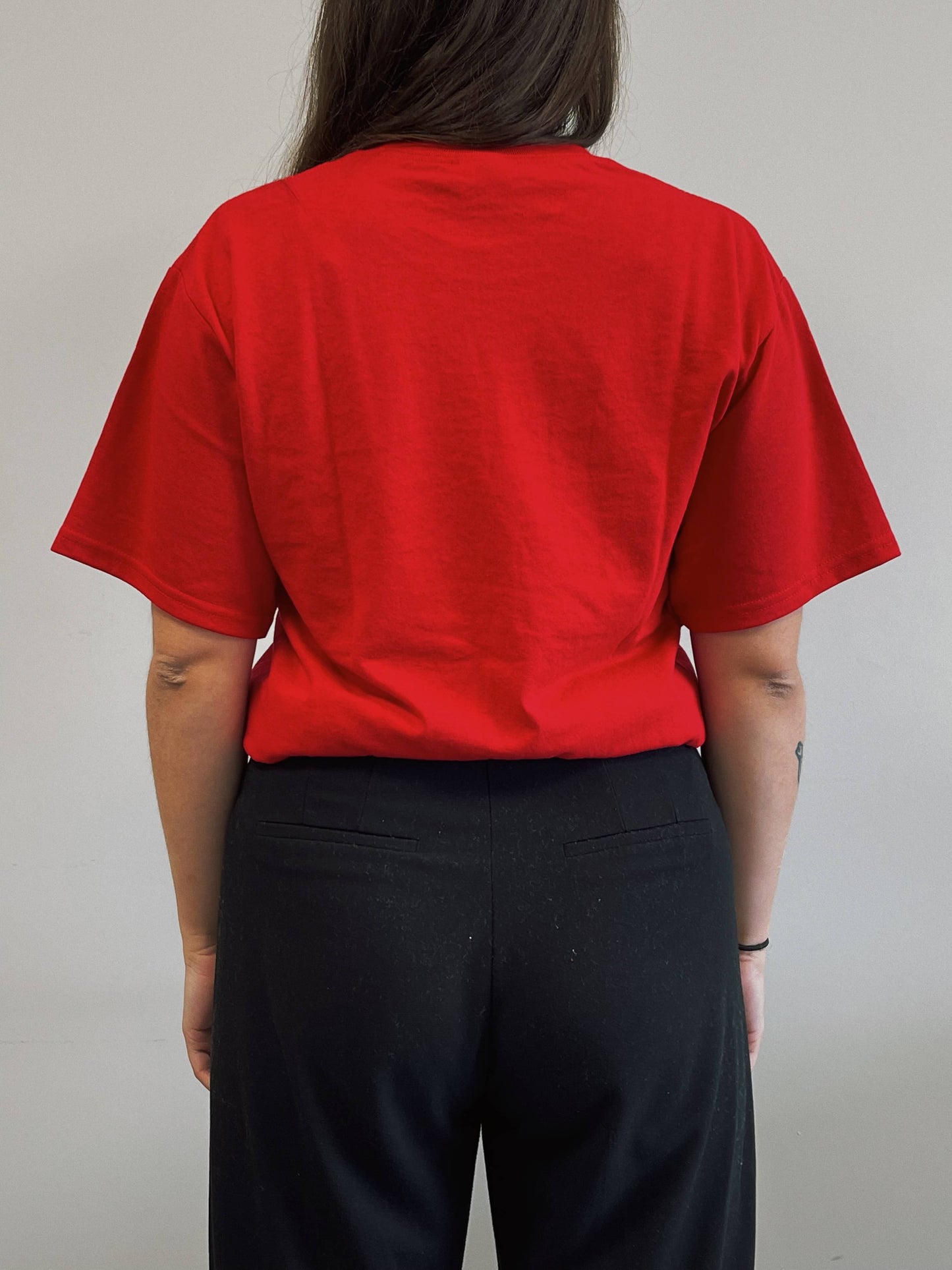 Red short-sleeved t-shirt