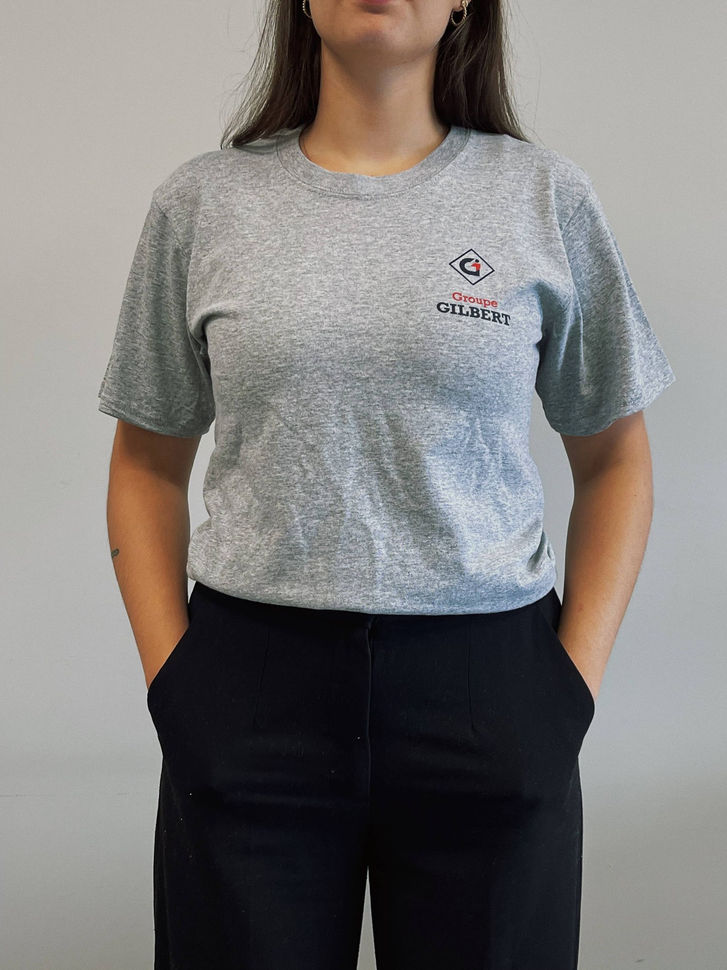 Gray short-sleeved t-shirt