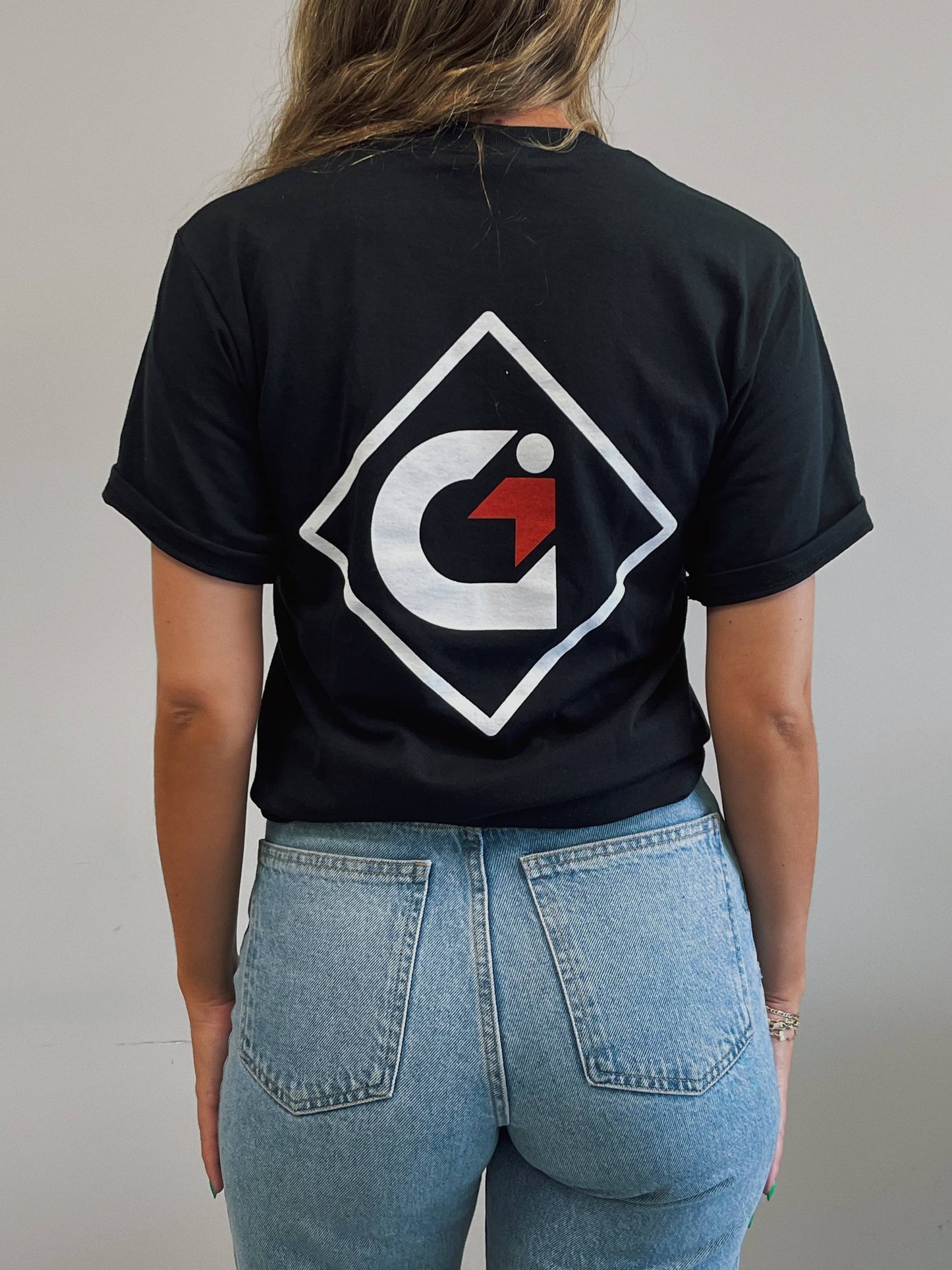 Black short-sleeved t-shirt