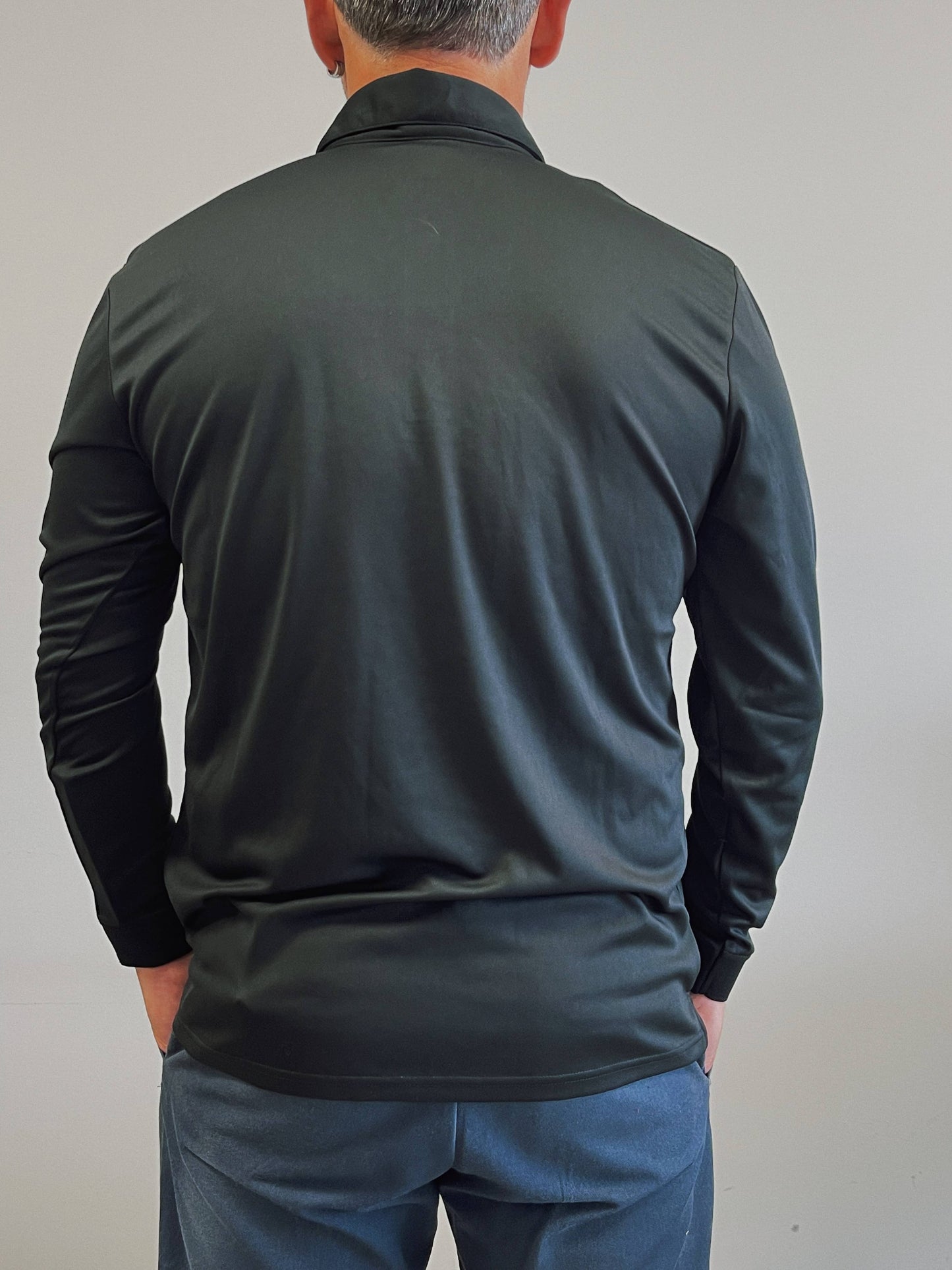 Black long-sleeved polo shirt (men)